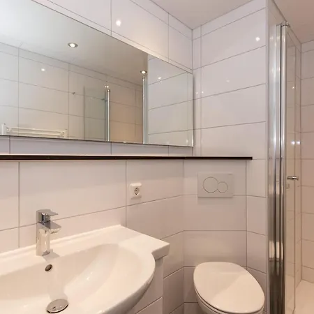 Apartment Trafalgar 222